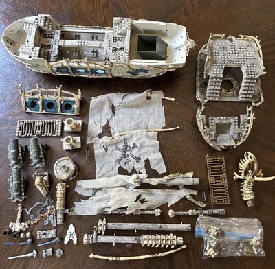 Mega Bloks Pyrates Dread Eye's Phantom (3660) & Minifigures | As-is