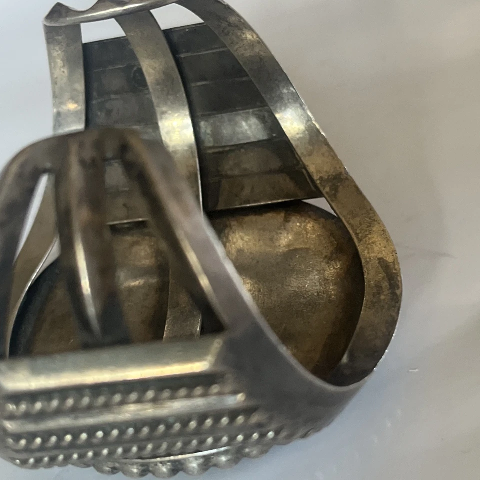 Vintage Navajo Sterling Silver and Turquoise Huge Cuff 119g. Old pawn silver - Image 3 of 4