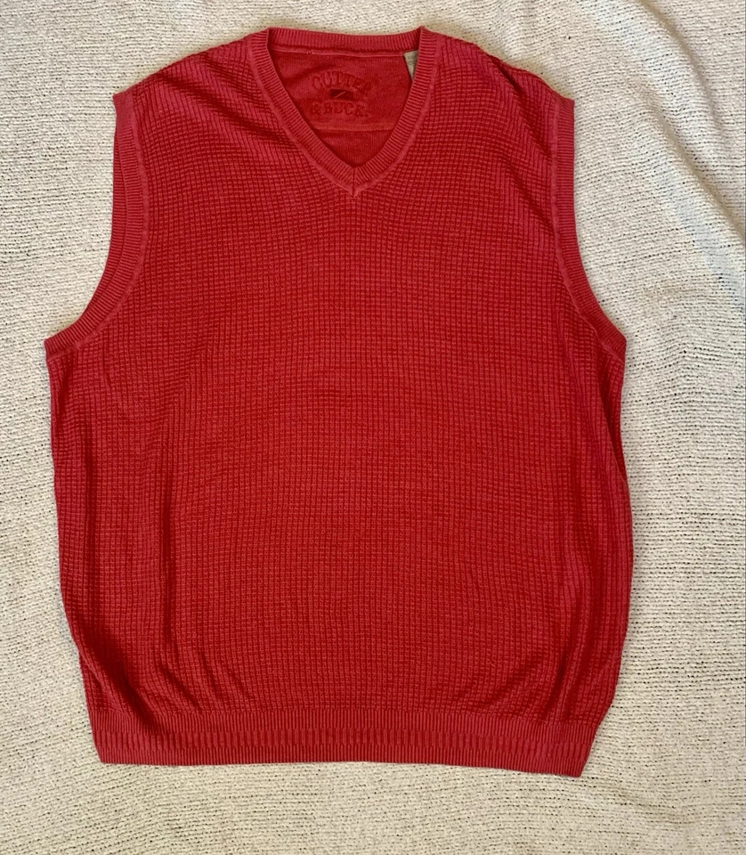 Cutter And Buck Men's Christmas RED Pullover Sweater Vest Size 2XL - Image 3 of 4