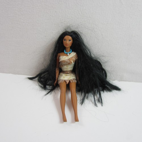 Vintage Mattel Disney Pocahontas Sun Colors Puppe mit Halskette