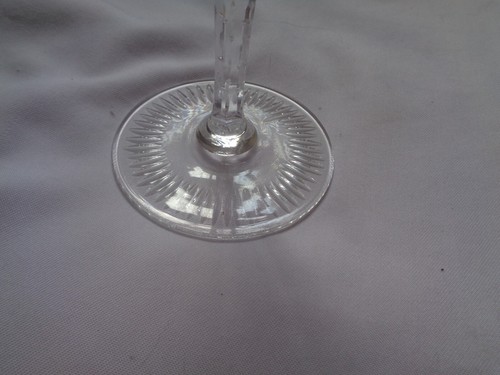 Vintage German Cranberry Long Stem Wine Glass With Grape Design - Picture 3 of 3
