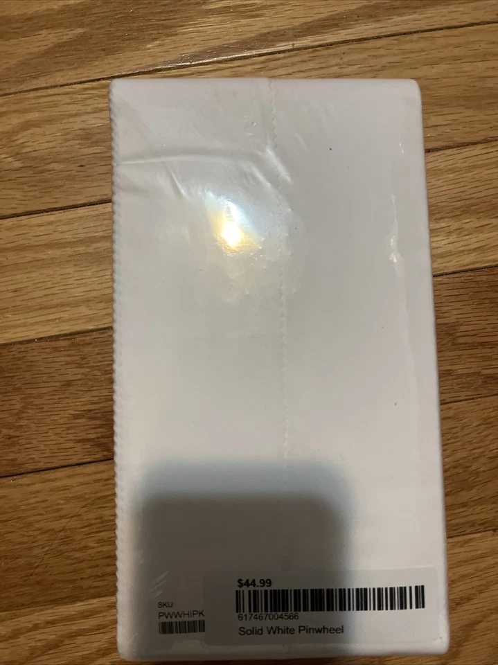 Benartex Basics 40 Solid White Pinwheel 2.5”x42” frabric strips - Image 3 of 3