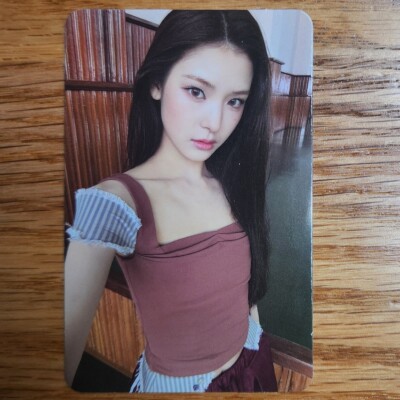 Mai Official Photocard Izna 1st Mini Album N/a NFC Nemo Izna