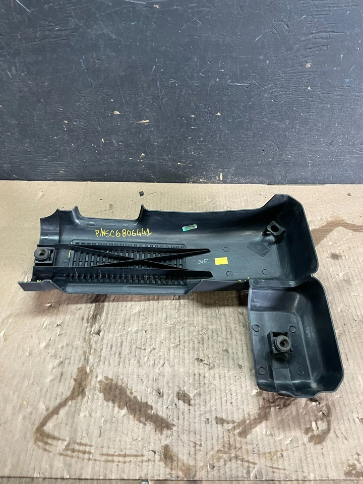 2013 to 2016 Volkswagen Jetta Except GLI Engine Cover M8975 - Image 3 of 4