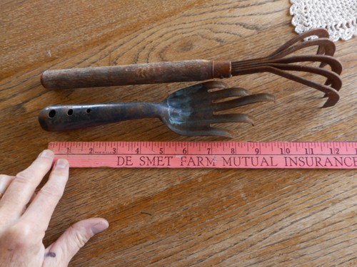 Lawn Vintage Garden Tools Flower Cottage Decor Metal Kitschy Farmhouse Decor - Picture 7 of 8