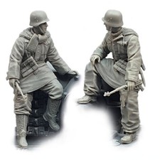 1/35 Scale WWII German Soldiers Resin Figures (2) – Seated Winter Infantry Kit