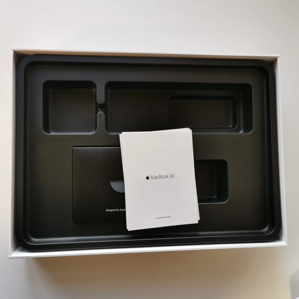 originaler Karton MacBook Air 13 inch A1466 Verpackung leer Box  - Bild 2 von 4