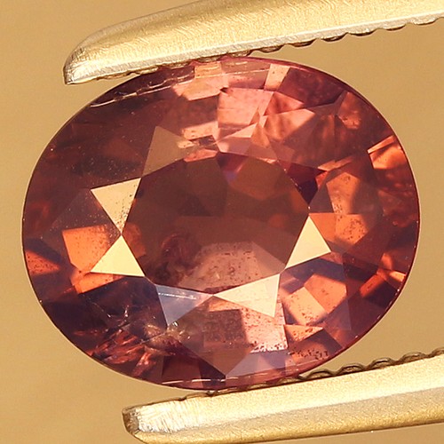 0.86ct t.w Rare! 6.3x5.3mm Oval Natural Unheated Color Change Spinel, Tanzania - Picture 3 of 6