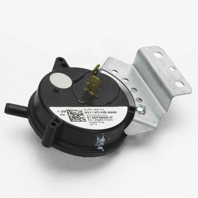 #ad Goodman 0130F00001P Pressure Switch 0130F00001P Black $39.99