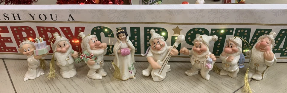 LENOX DISNEY SNOW WHITE SEVEN DWARFS ORNAMENT HAND PAINTED 24K GOLD READ! - Image 1 of 4
