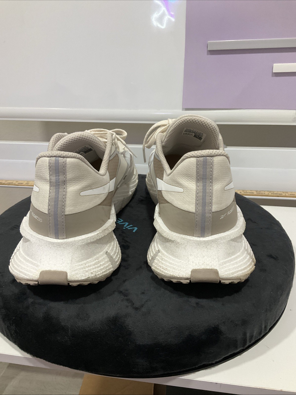 Size 13.5 - Reebok FloatZig 1 Bone Moonstone - image 4