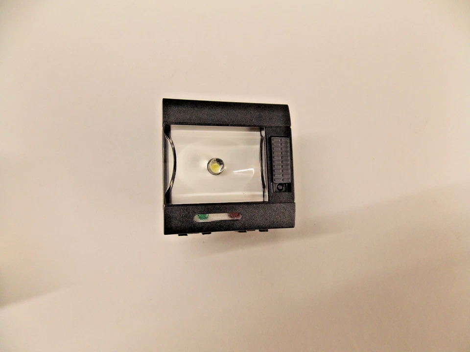 L4380 BTICINO TORCIA AUTONOMA LED LIVINGLIGHT INTERNATIONAL CON BATTERIA NUOVA - Immagine 2 di 4