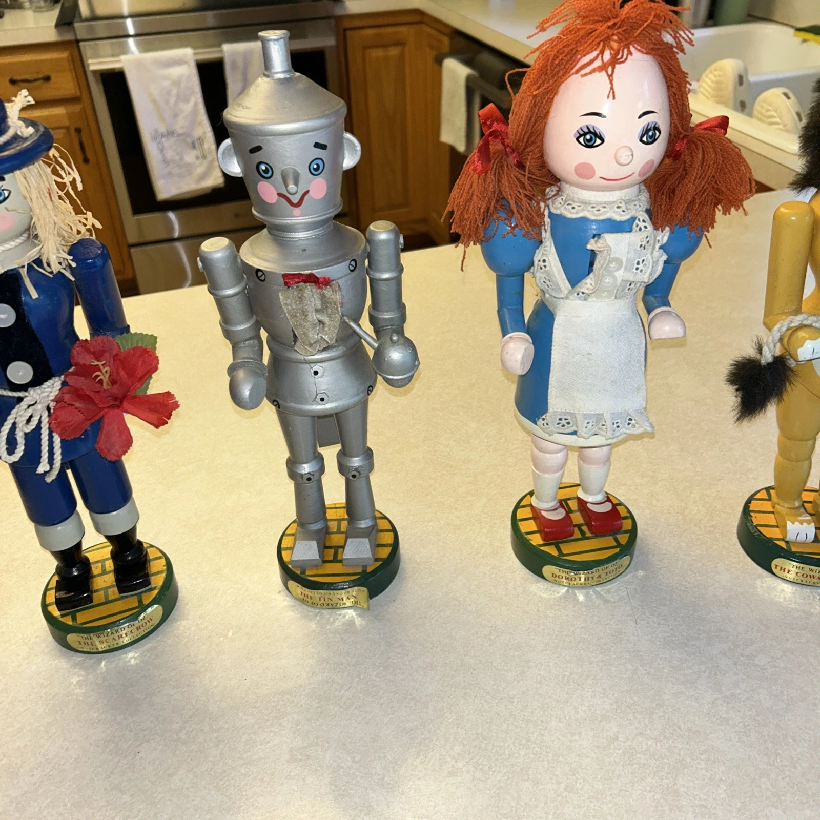 Wooden WIZARD OF OZ Collection Set of 4