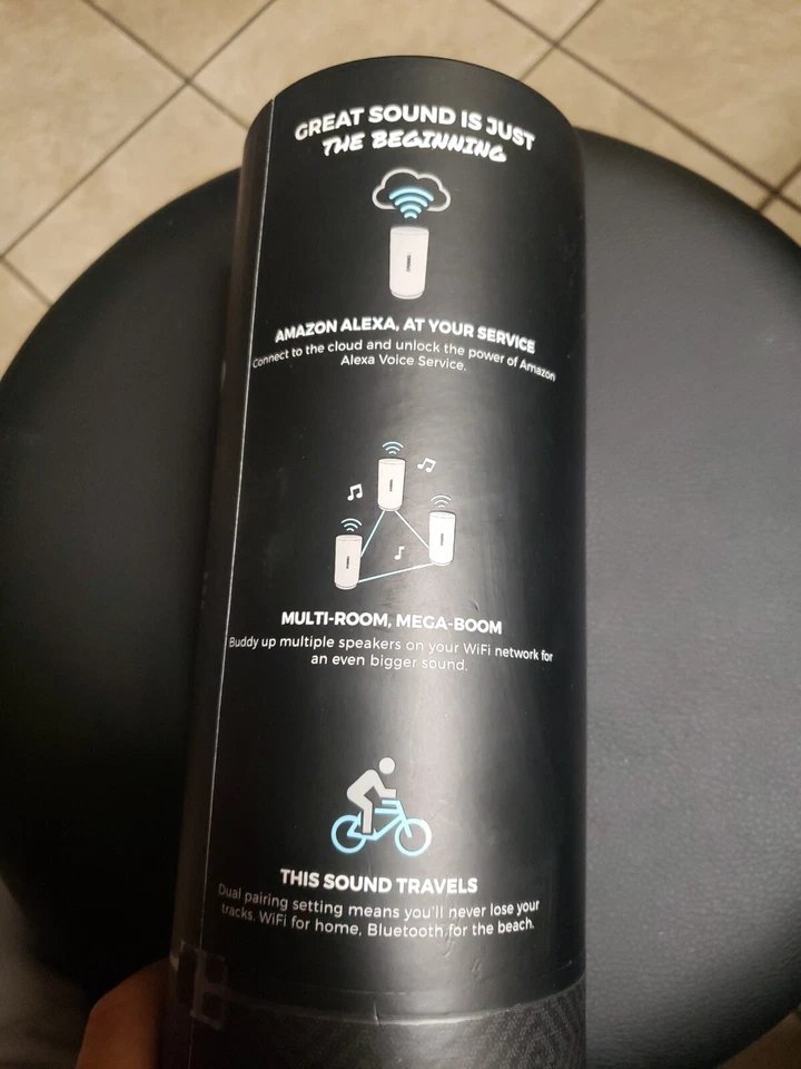 Altavoz inalámbrico FABRIQ Chorus Bluetooth activado por voz Amazon Alexa gris nuevo  Foto 3 de 3