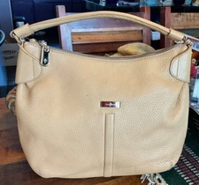 COLE HAAN PEBBLE GRAIN BEIGE LEATHER SHOLDER BAG PURSE