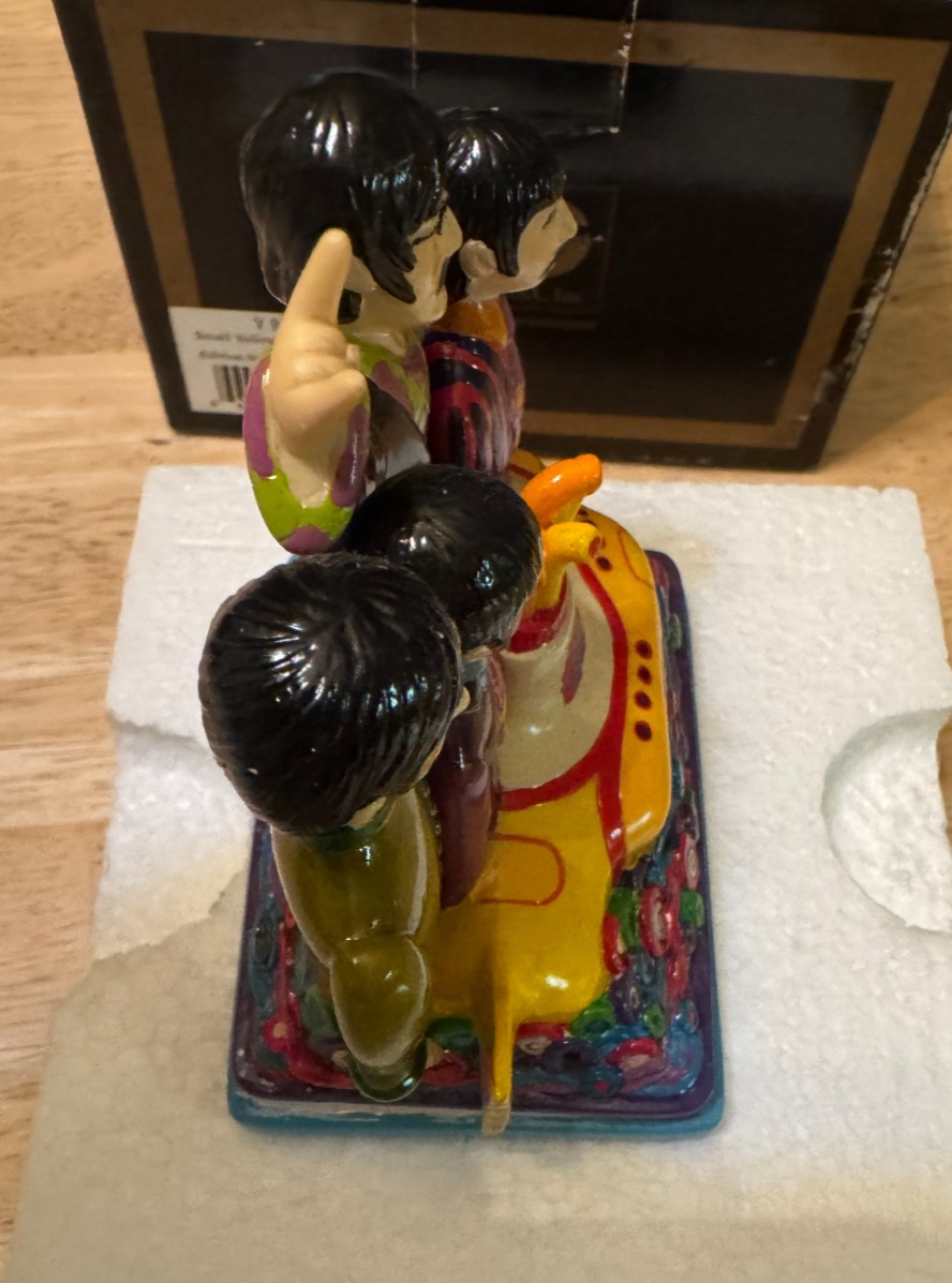 1999 BEATLES GARTLAN YELLOW SUBMARINE PORCELAIN LTD FIGURE LOW