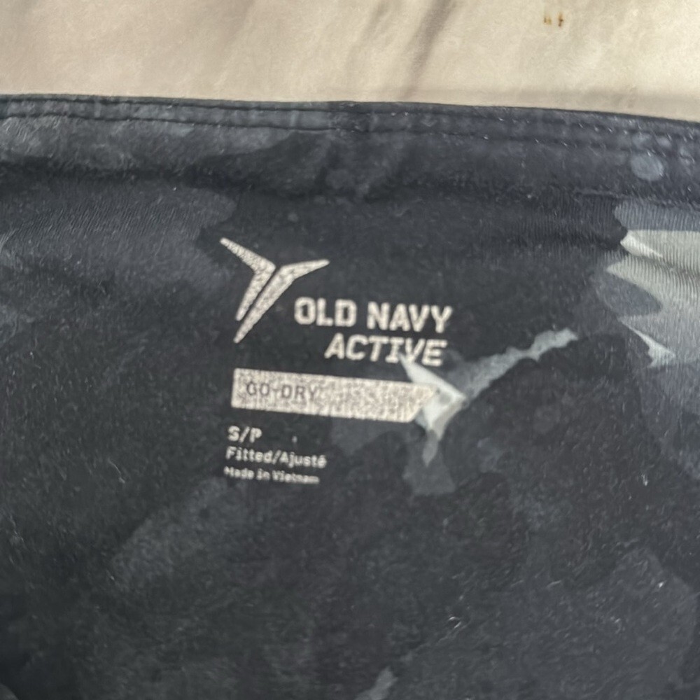 Old Navy Active Gray Pattern Go-Dry Athletic Work… - image 5