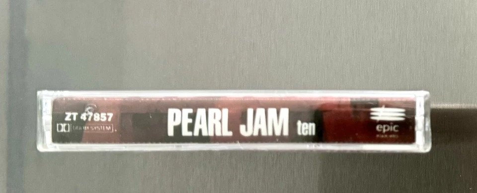 PEARL JAM TEN Cassette ©1991 SONY (like AMG REW IGS) HYPE OG NOS SEALED RARE ⭐️ - Image 3 of 4