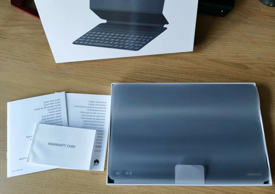 HUAWEI C-Marx Matepad Pro Smart Keyboard Folio - Grey - Image 3 of 4