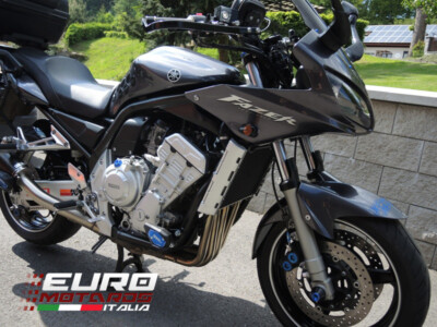 Yamaha FZS 1000 Fazer 2001-2005 RD Moto Crash Frame Sliders Black