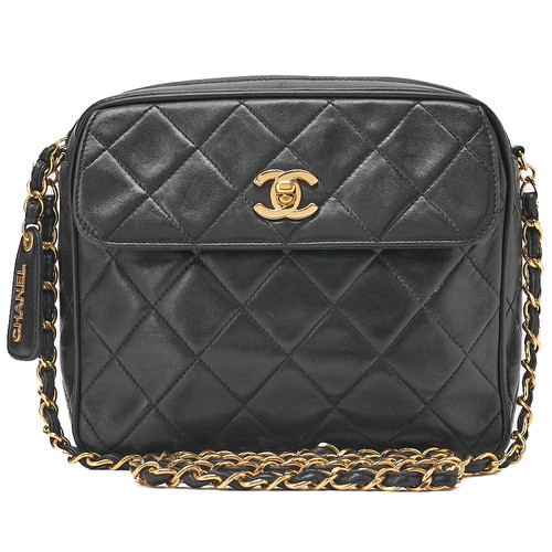 Chanel Lambskin Matelasse Turnlock Plate Charm Chain Shoulder Black r0_0821