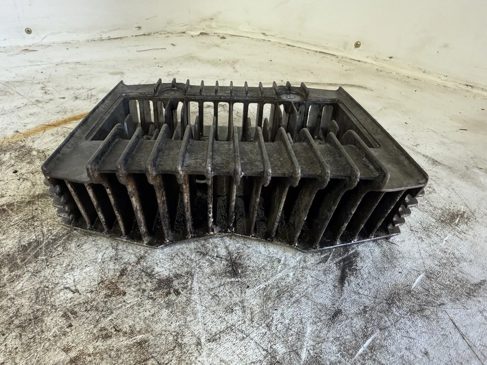 Suzuki GT-185 1973-1978 culata OEM Foto 2 de 4