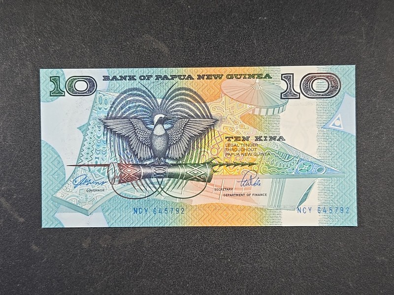 ND (1988) PAPUA NEW GUINEA 10 Kina - Pick# 9b - CRISP UNC      stk#B