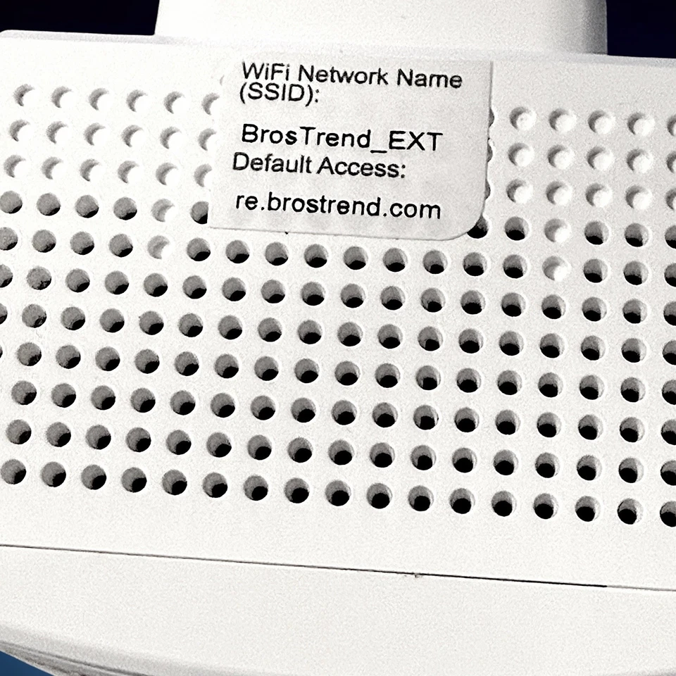 BrosTrend AC1200 WiFi to Ethernet Adapter, 1200Mbps Dual Band Universal~Perfect - Image 4 of 4