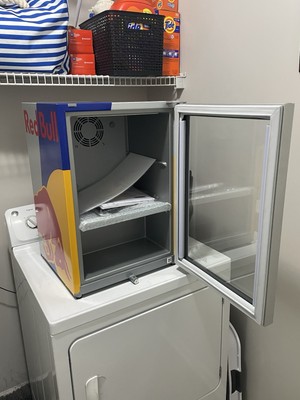 冷蔵庫・冷凍庫 Red Bull Mini Fridge Cooler For Drinks Red Bull Mini Fridge Lighted Cooler RB-GDC ECO LED With Locking