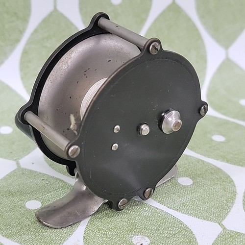 Small Vintage Seminole Portage Metal Fishing Reel - Picture 5 of 8