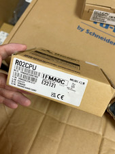 Brand New Sealed Mitsubishi R02CPU PLC Module 1PCS