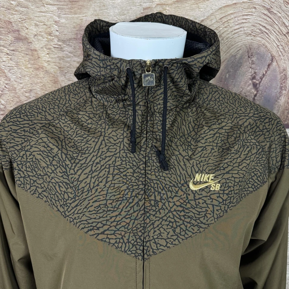 Nike SB Chaqueta Para Hombres Mediana Marrón Con Capucha Cortavientos Estampado Elefante Patín Foto 2 de 4