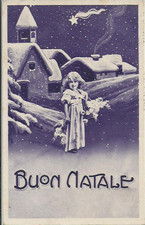 Buon Natale bambina sfondo azzurro case con tetti innevati viaggiata