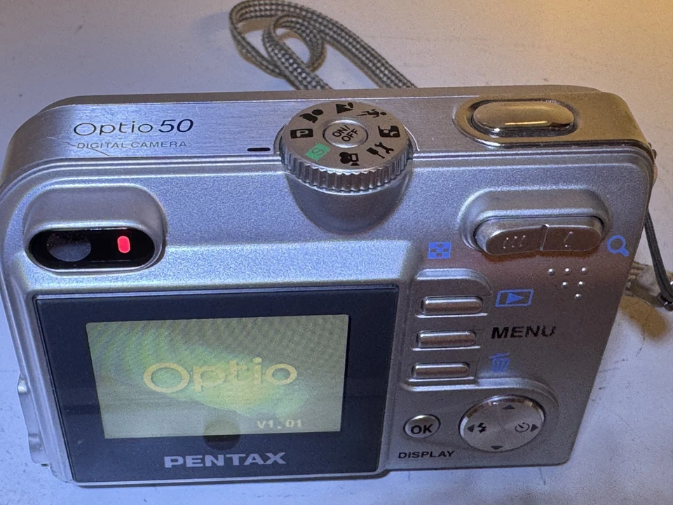 PENTAX Optio 50 5MP PENTAX Lens 3x Zoom 5.4mm 16.2mm, 5.0 Megapixels Digital  - Image 4 of 4