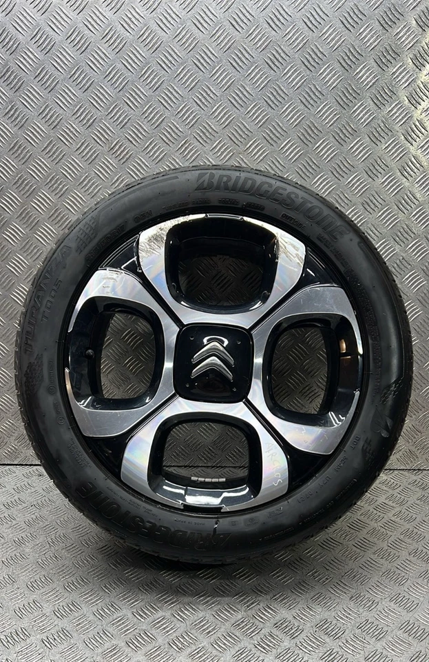 2021 CITROEN C3 AIRCROSS 4 STUD 17'' ALLOY WHEEL AND TYRE 215/50R17 (CURB MARKS) - Image 2 of 4