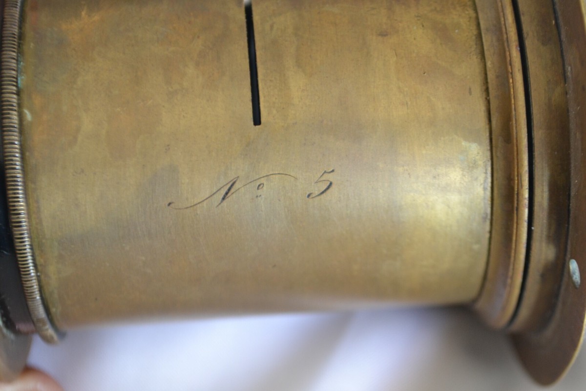 Objectif en laiton C. Berthiot N°3. #18374. Focale approximative 250mm