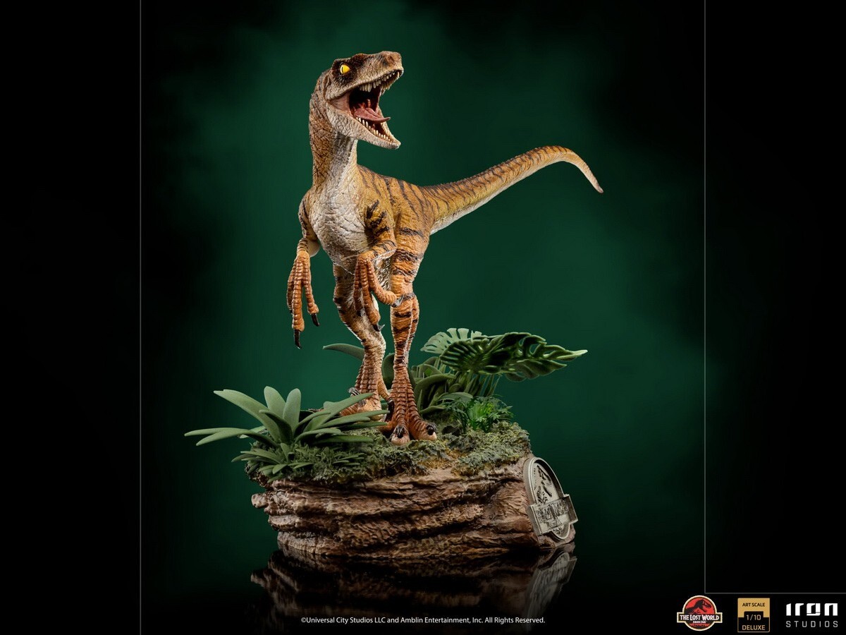 Iron Studios Jurassic Park Lost World Velociraptor Deluxe