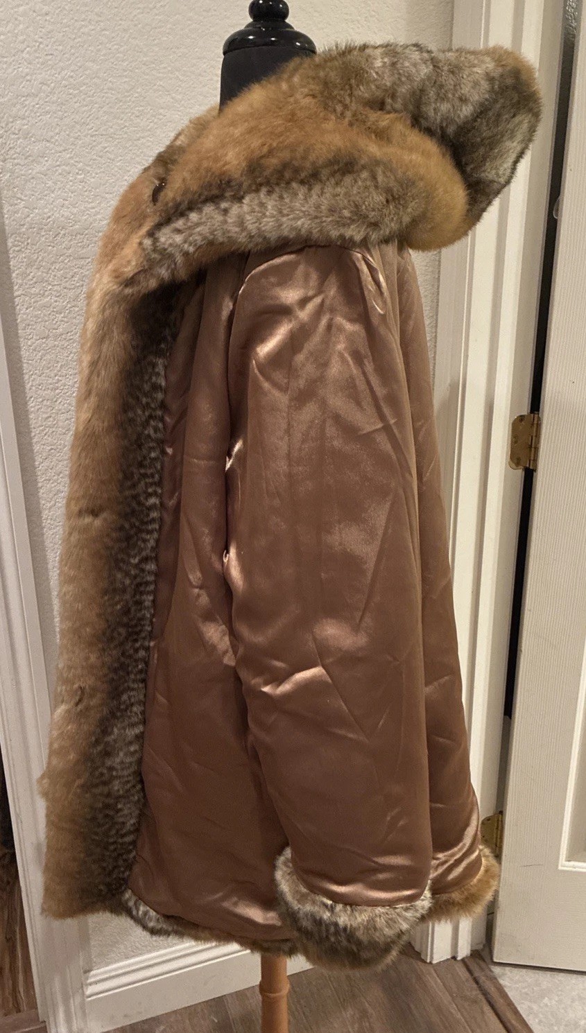 Dennis By Dennis Basso Winter Coat XL Faux Fur Hood Jacket Lined NWT