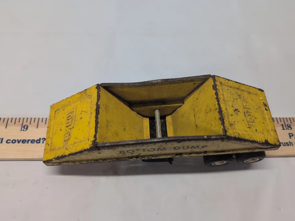 Remolque de volteo Tonka de colección inferior Belly Earth Mover amarillo años 60/70 Foto 2 de 4