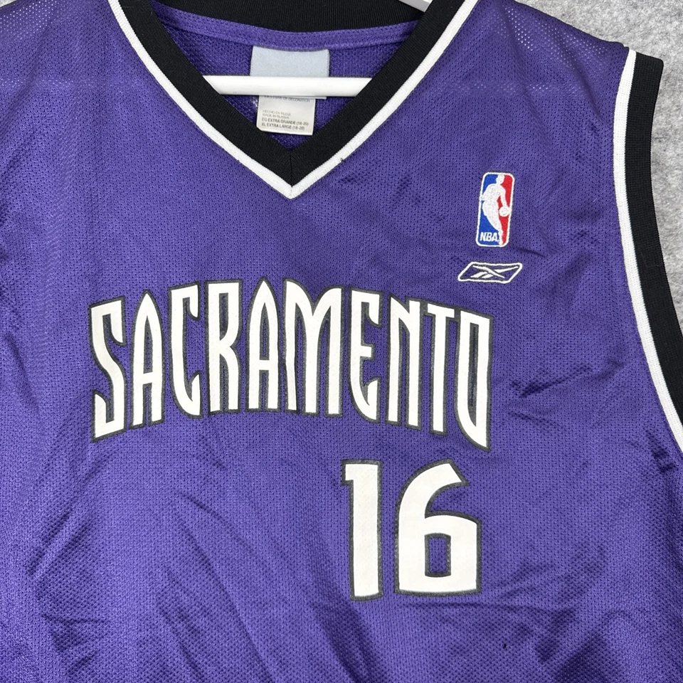 Camiseta deportiva de baloncesto juvenil Reebok Peja Stojakovic #16 Sacramento Kings XL 18-20 Foto 2 de 4
