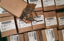1/4 - 20 Bolt Box of 100 Bolts Mil-Spec Military Hex Head Automotive Made in USA