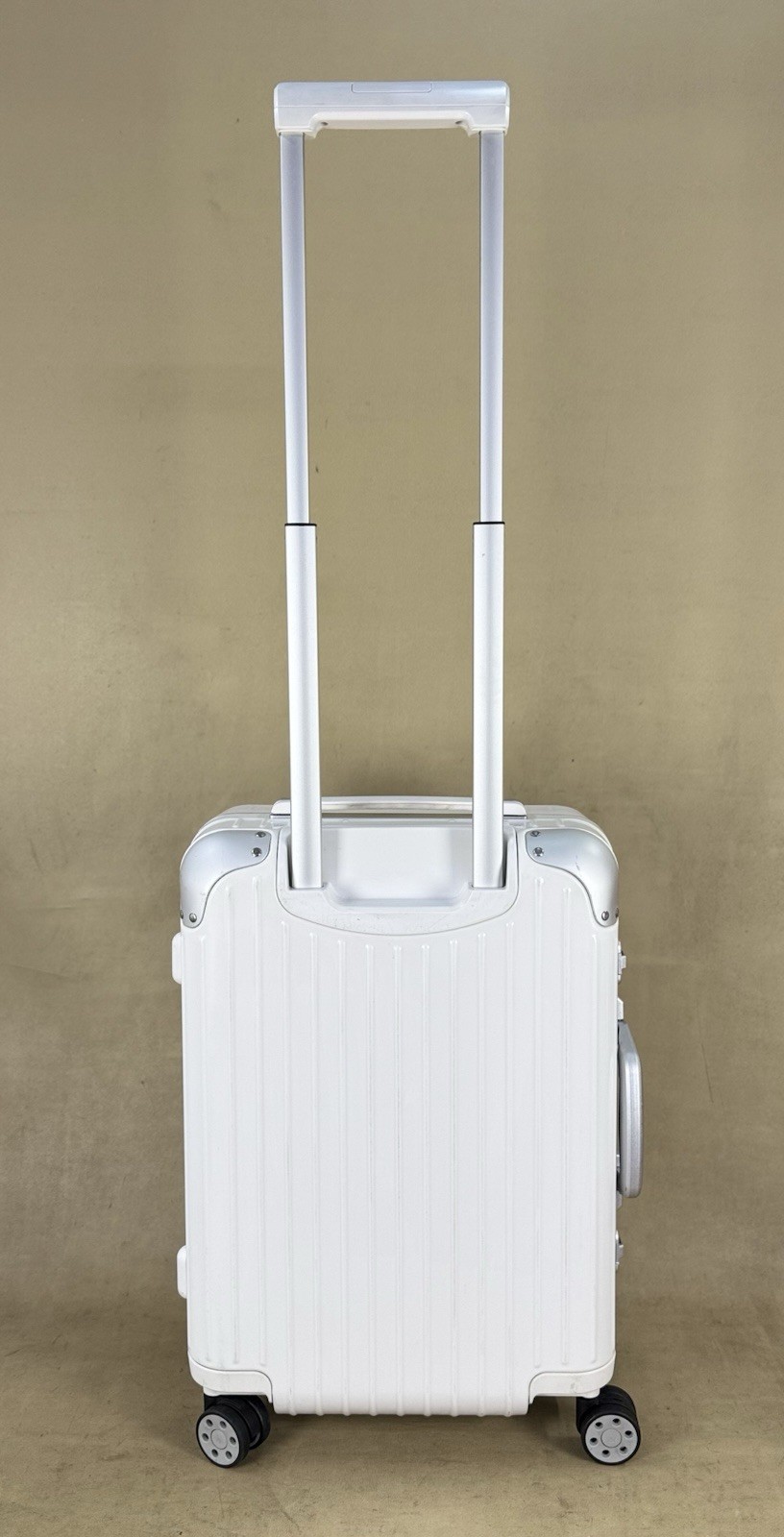 Rimowa Hybrid Cabin S All White Spinner Carry On Suitcase 88352664 $1125