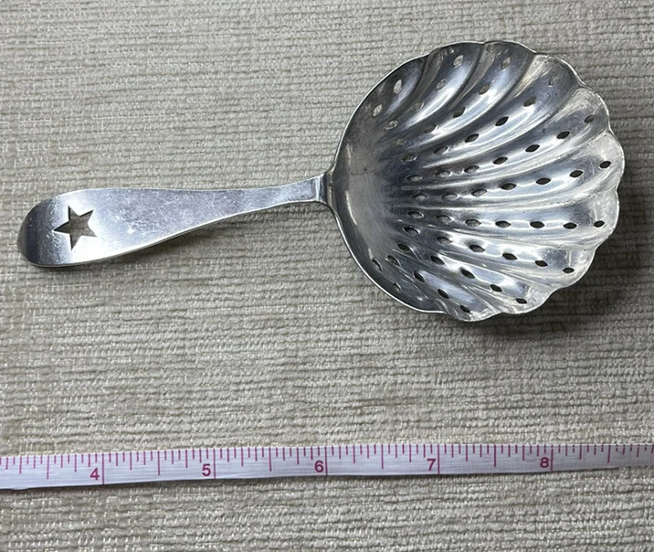 Antique Possible Sterling Silver Sugar Sifter Shell Shaped Spoon Star Piercing - Image 4 of 4