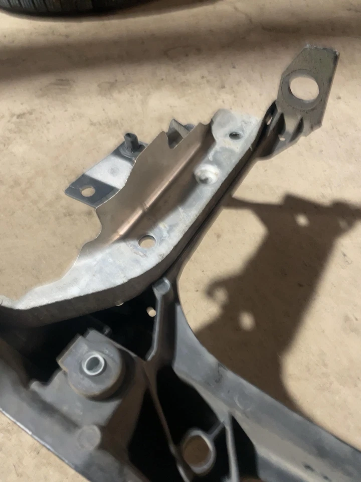 Lincoln Navigator Ford Expedition 2007-2017 núcleo de radiador soporte superior OEM Foto 4 de 4