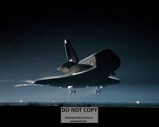 SPACE SHUTTLE ATLANTIS MAKES PRE-DAWN LANDING AT KSC - 8X10 NASA PHOTO (EP-090)