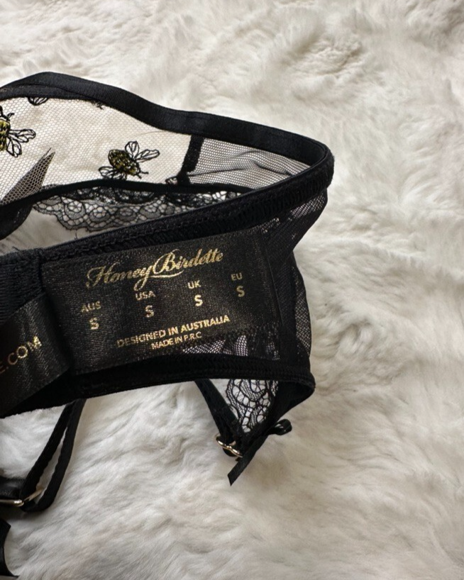 String Honey Birdette Rebecca – Taille M, Couleur Noire – Neuf Avec étiquettes