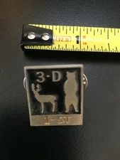 3-D 1-st DEER BEAR Hunting Lapel Pin