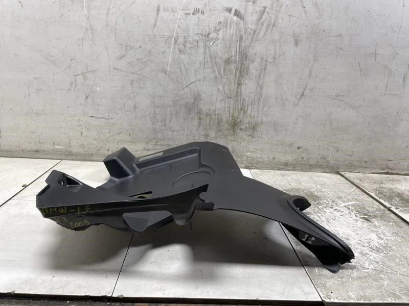 BMW X3 E83 2005 lado del conductor delantero izquierdo debajo del tablero moldura panel OEM+ Foto 2 de 4