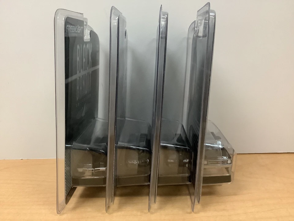 LOTE DE 4 COCHES "BANDIDO NEGRO" MODELOS DIECAST DE GREENLIGHT "Edición Limitada" Foto 4 de 4