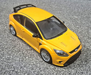 MINICHAMPS Ford Focus RS 2010 1:18 Model Car Yellow One Of A Kind Model No Box